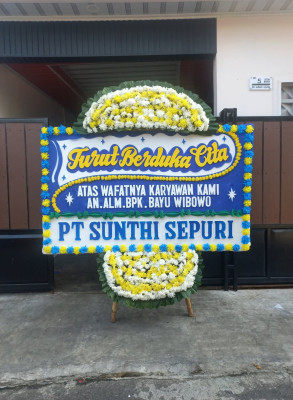 Papan Bunga Duka di Tanjakan